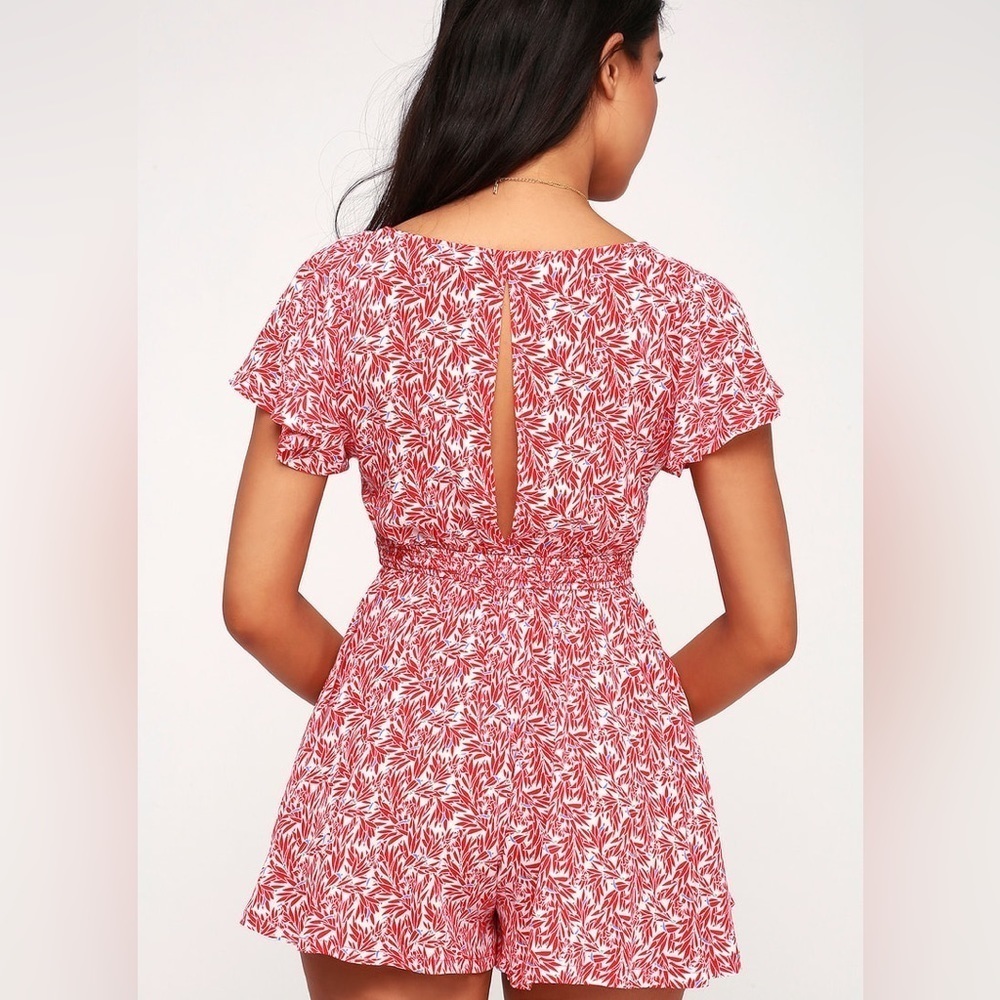 Lulus Dondi Print Tie-Front‎ Short Sleeve Romper in Red and White Size Small - Picture 4 of 13
